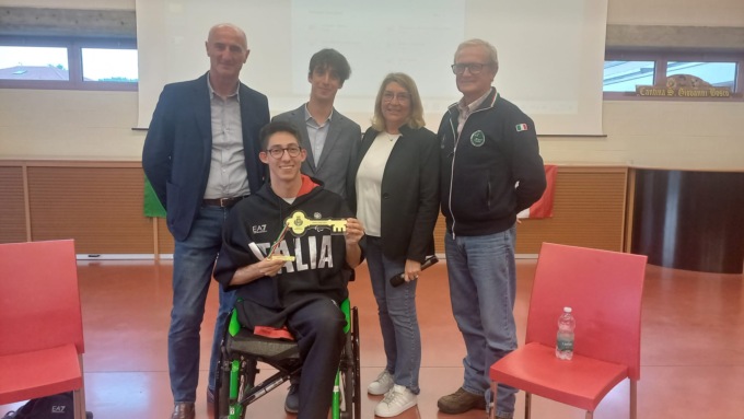 Bià ha donato le  chiave della città ad Alberto Amodeo