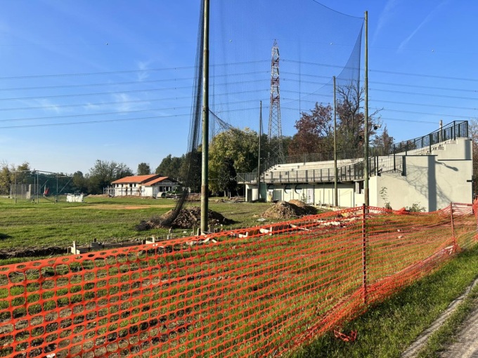 Campo da baseball, proseguono i lavori di riqualificazione delle tribune
