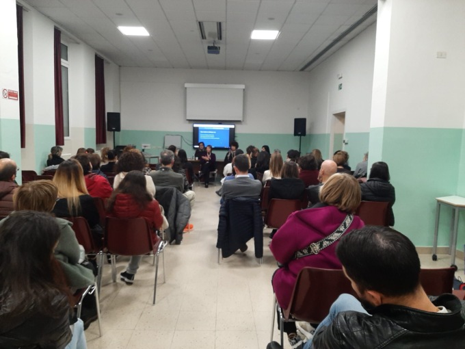 Giovani e digitale, la nuova sfida educativa al centro dell’incontro Disconnettersi