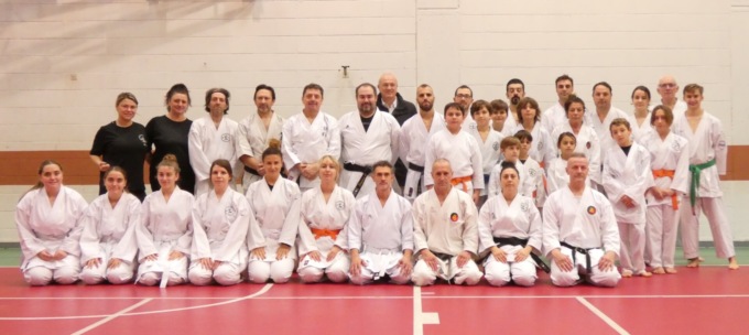 Stage di karate a Lainate con il Sensei Arangio da Okinawa