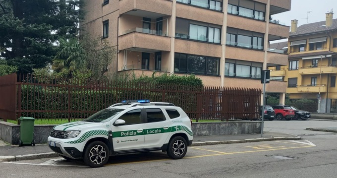 Ritrovato il cadavere di un 46enne dietro il comune di Parabiago