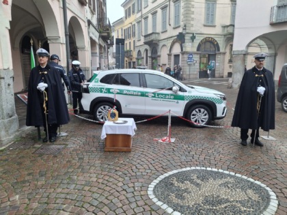 auto polizia locale abbiategrasso