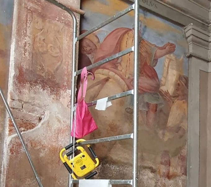 Restauro della Cappelletta di via San Clemente, avanzano i lavori