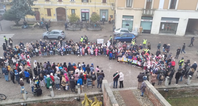 In piazza per la Giornata mondiale dell’infanzia