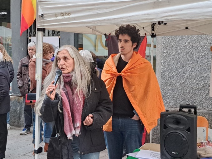 In piazza per chiedere il cessate il fuoco