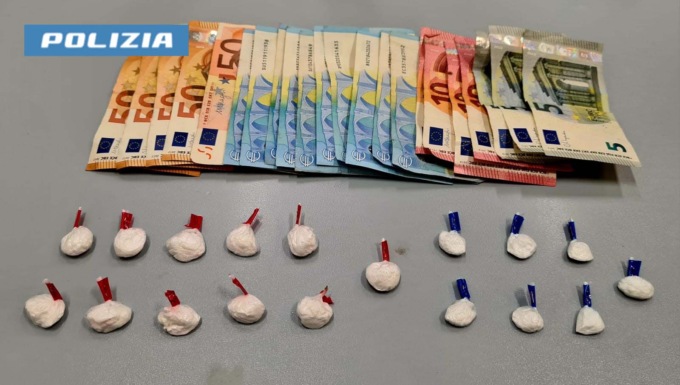 Spaccio di cocaina, un arresto in zona Sempione