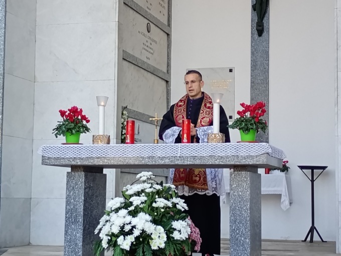 Il benvenuto di Pregnana a don Alessandro