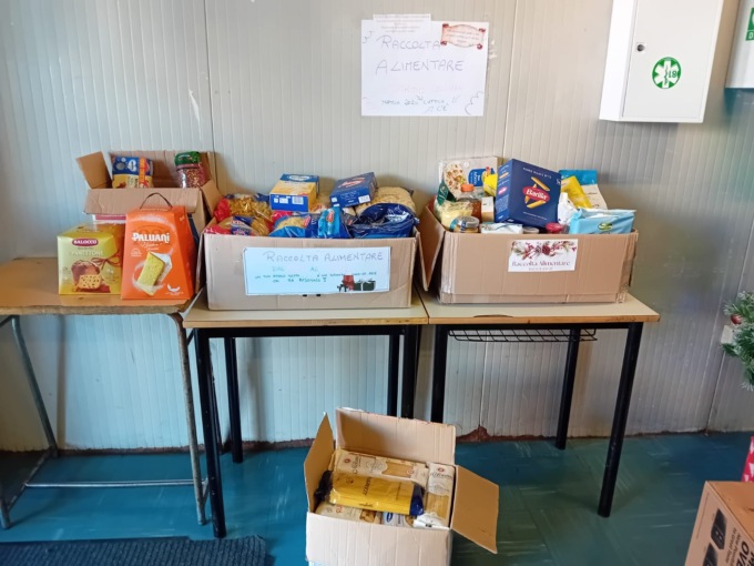 Raccolta viveri per le persone in difficoltà