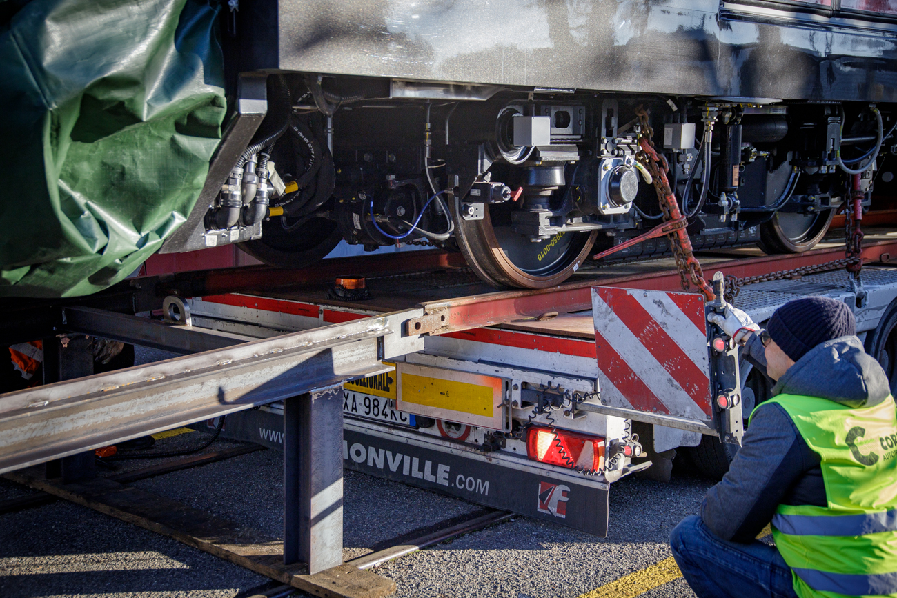 arrivo nuovo treno M1-23