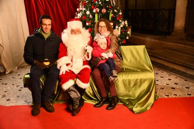 Babbo Natale aspetta i bambini in Comune