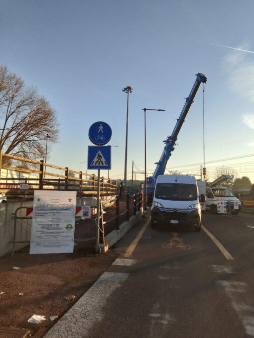 Viale Piemonte, partiti i lavori per la nuova passerella ciclopedonale