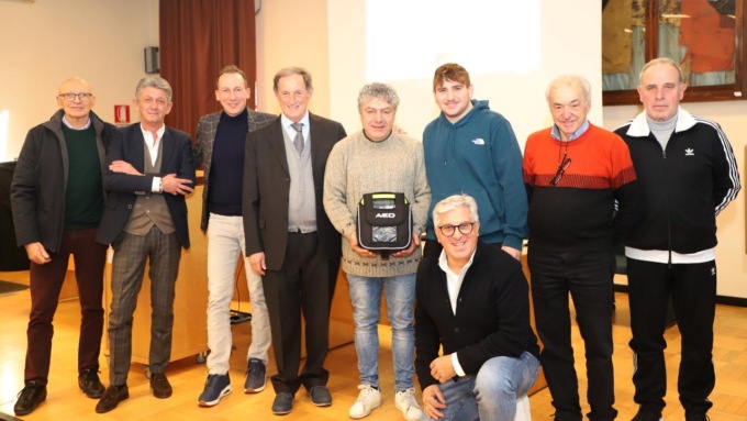 Consegnati i due defibrillatori acquistati con i ramini