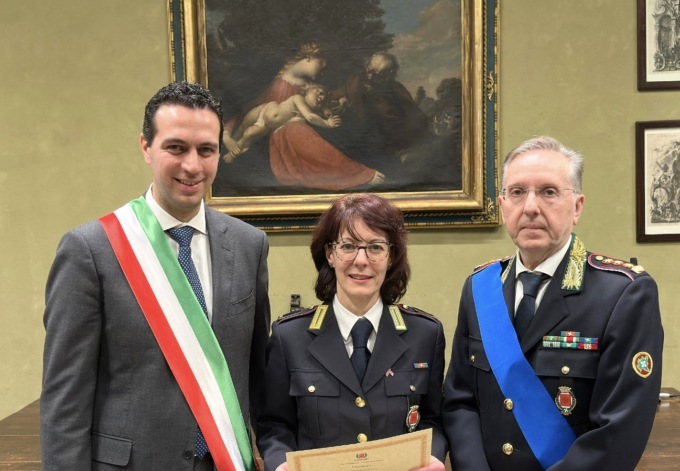 Encomi agli agenti della polizia locale di rho