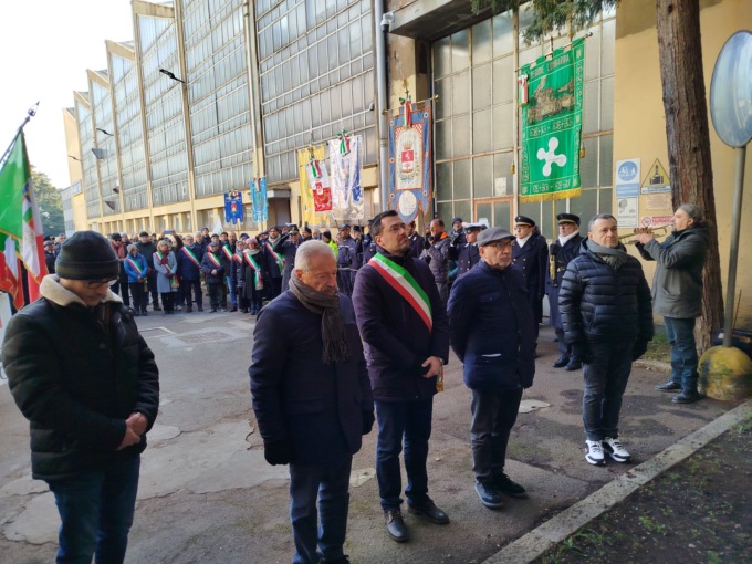 "Se siamo liberi lo dobbiamo anche a voi": il "grazie" ai deportati della Franco Tosi
