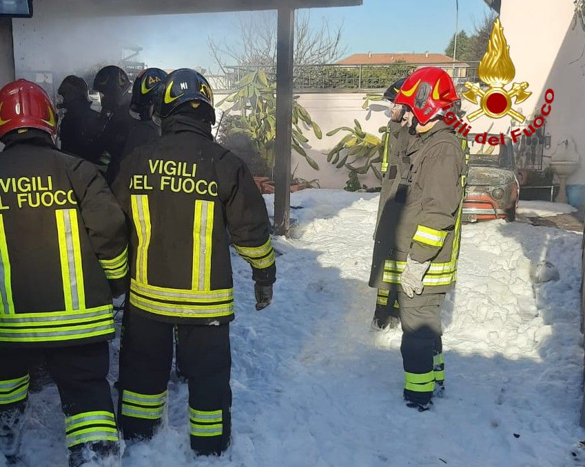 Incendio garage Villa Cortese