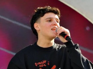 «A luci rosse» l’ultimo lavoro di «Blu» Barbini