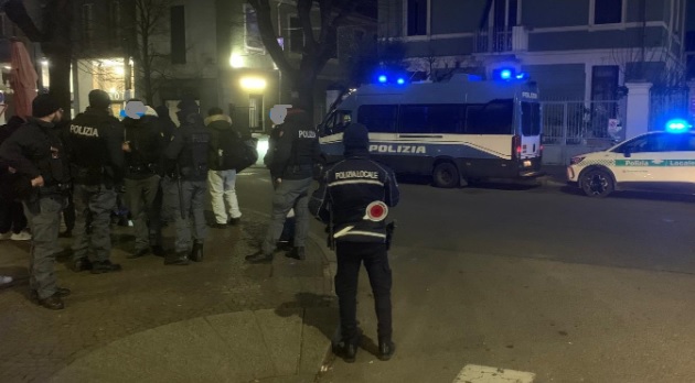 Maxi controlli in città: 247 persone controllate, denunce e sanzioni