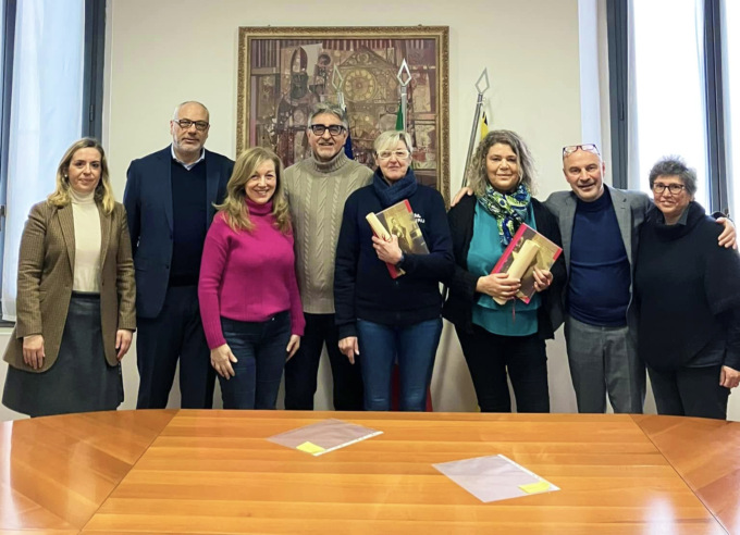 Pensione raggiunta per tre storici dipendenti comunali: i ringraziamenti del sindaco