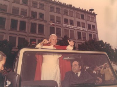 Addio Ambrogio, autista del Papa