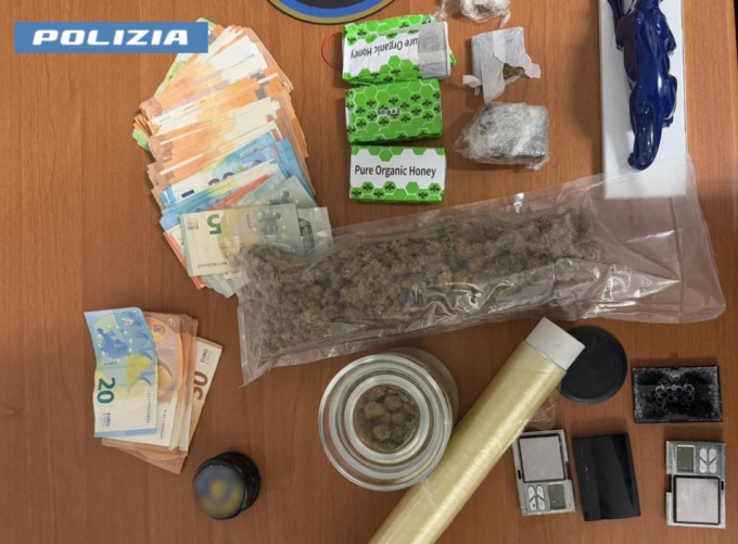 Coppia aveva quattro etti di droga