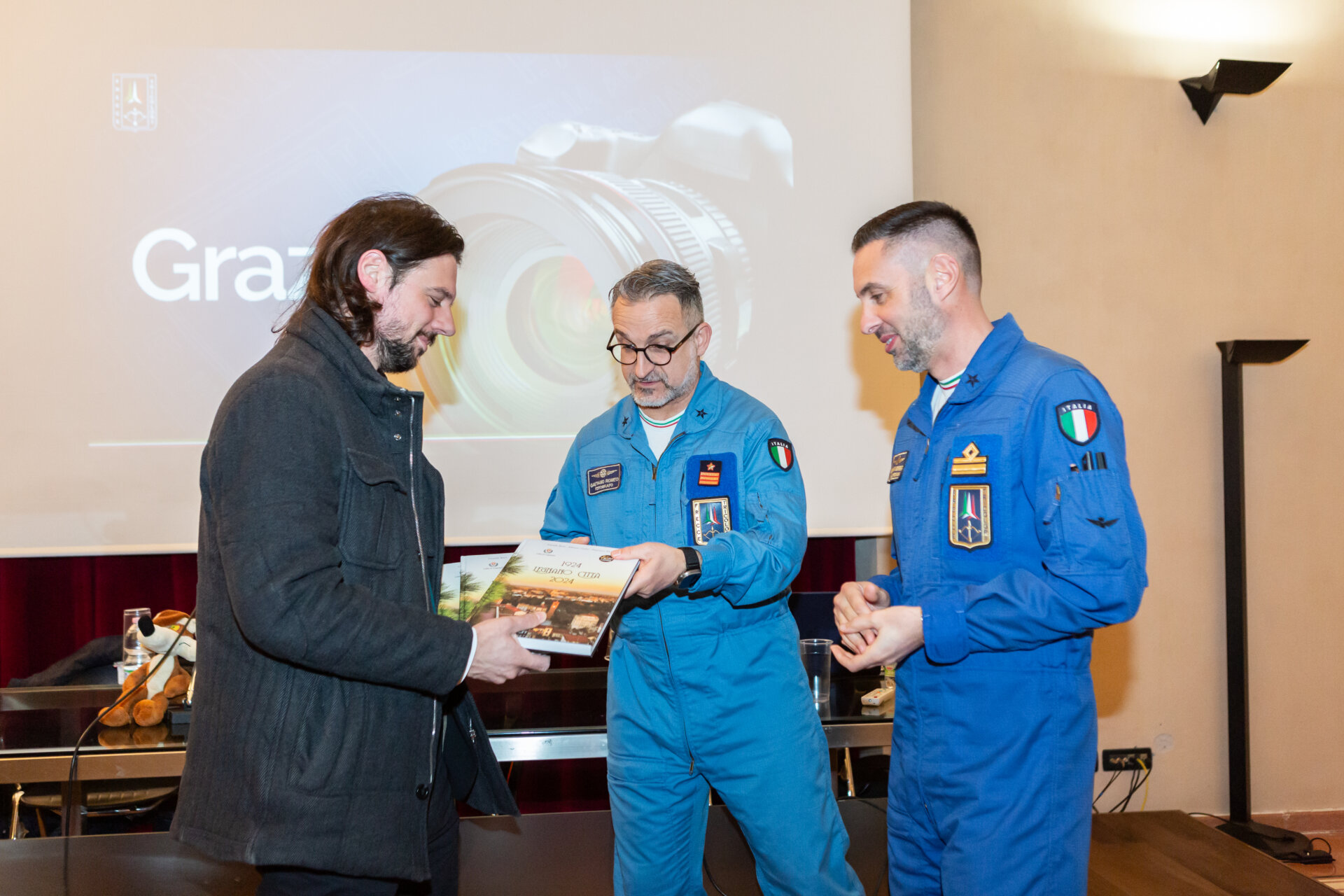 legnano incontro fotografi frecce tricolori