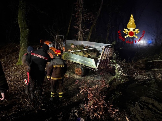 Cade dal trattore, 72enne gravissimo