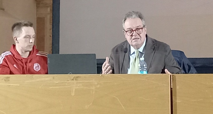 Abbiategrasso: intelligenza artificiale a “Umane connessioni”