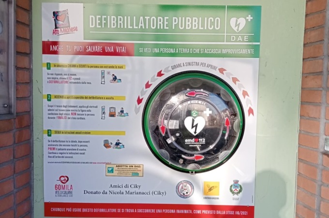 Ignoti rubano il defibrillatore, è caccia al ladro