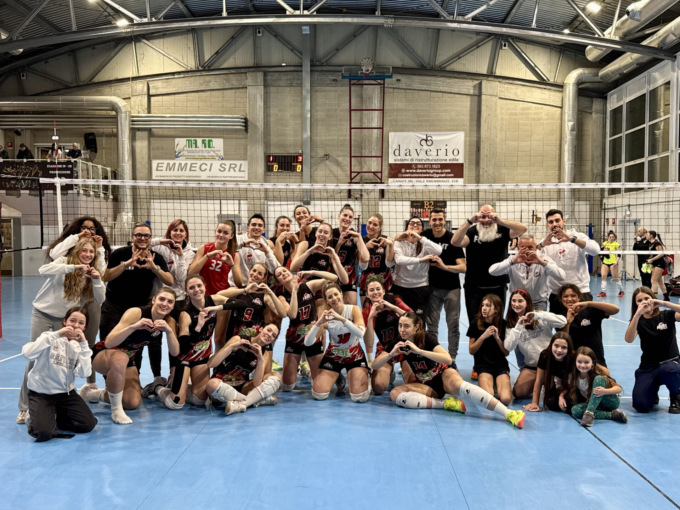 Continua la scia positiva: sconfitta anche Issa Novara in quattro set
