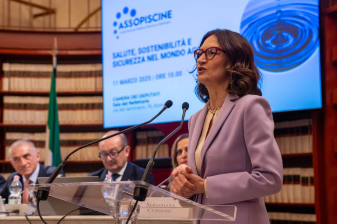 Annegamenti in piscina: Assopiscine si batte per una legge sulle norme di sicurezza degli impianti