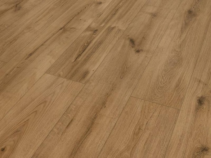Finto legno o parquet? Un confronto tra estetica, resistenza e manutenzione
