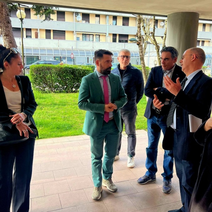 Franco e Cacucci alle Case Aler: "Avanti tutta nella lotta al degrado e alle occupazioni"