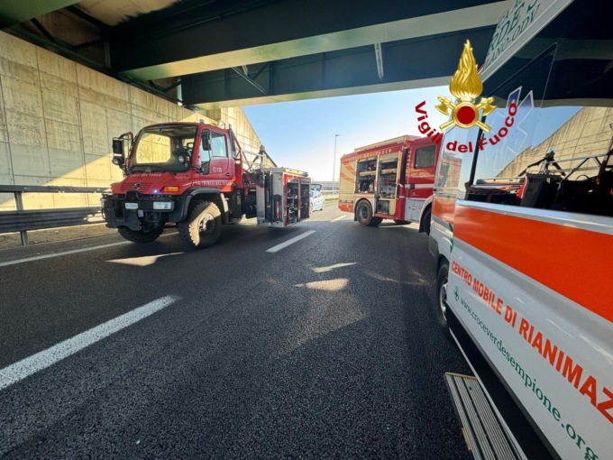 Incidente lungo la A4: coinvolto un bus con a bordo 44 bambini