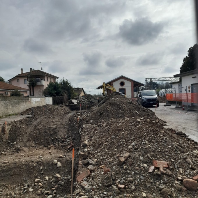 Lavori binari, ritrovato proiettile bellico