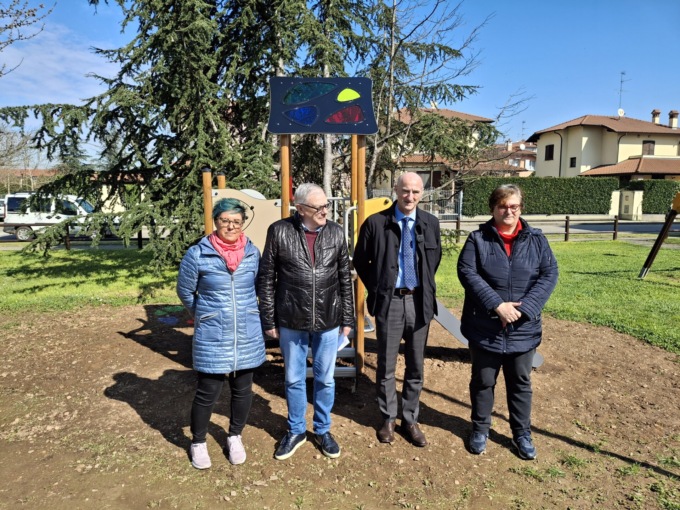 Nuova attrezzatura ludica al Parco di via Mozart