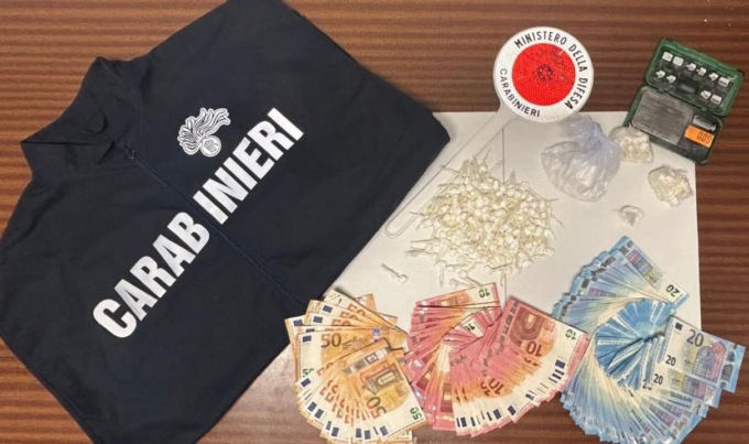 Sequestrato e percosso un minore, i Carabinieri arrestano due albanesi