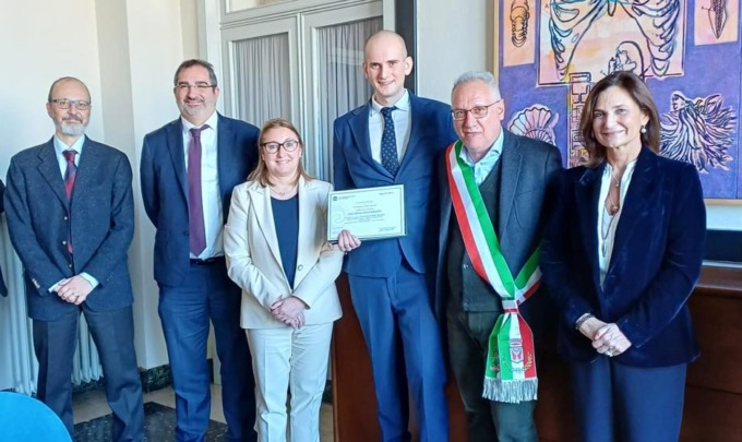 Edoardo Ghisimberti premiato per la sua tesi di laurea sul mesotelioma
