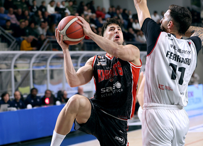 Omegna vince la gara… del tiro da 3 contro Legnano