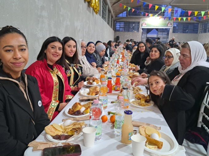 Oltre 500 partecipanti all'Iftar, la tavolata interculturale di fine Ramadan