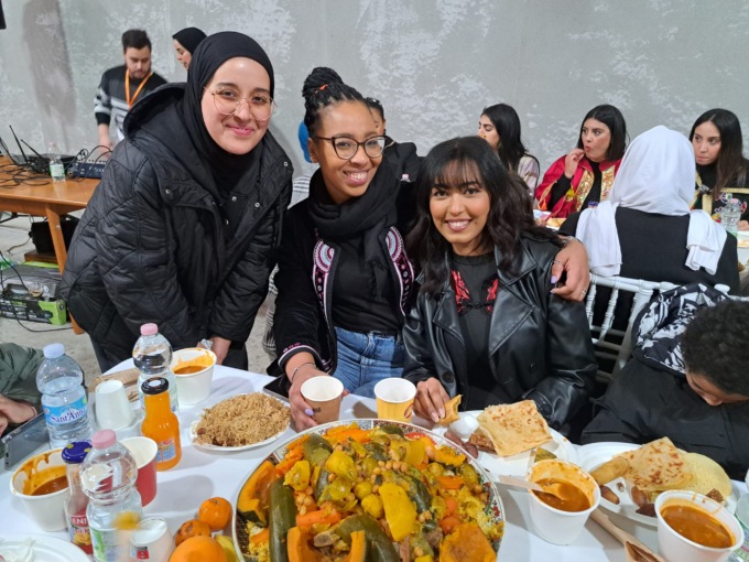 Oltre 500 partecipanti alla tavolata interculturale dell'Iftar