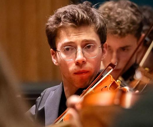 Chitarra e violino, un pomeriggio di grande musica con due giovani artisti del Rusconi
