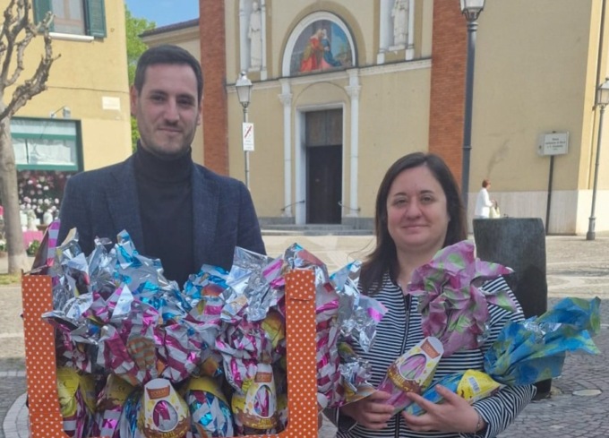 Il gesto di solidarietà della Lega: donate uova di Pasqua alla Caritas