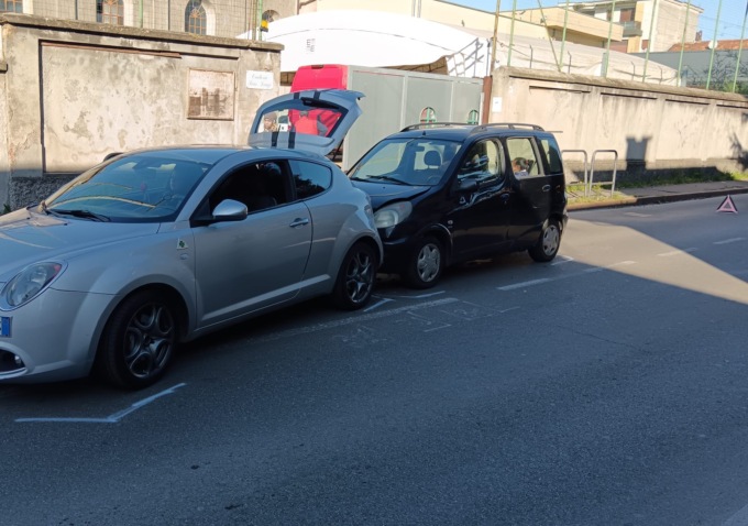 Incidente a catena: coinvolto anche un bambino di un anno