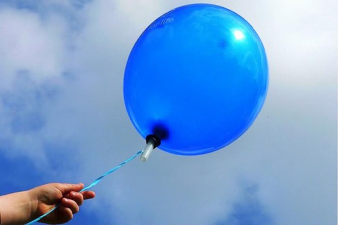 Giornata mondiale dell’autismo, flash mob in piazza San Magno e municipio colorato di blu