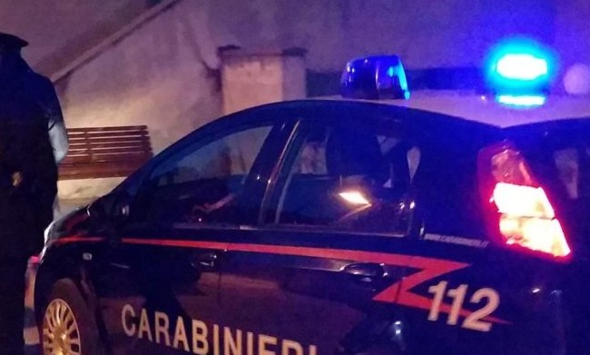 Litiga con la compagna, poi se la prende coi Carabinieri: arrestato