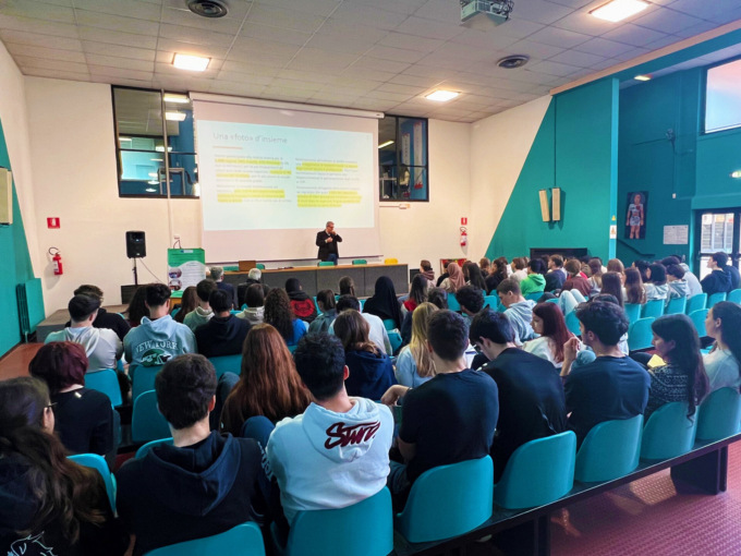 Giovani e lavoro, l’indagine del Centro Studi Kennedy nelle scuole del territorio