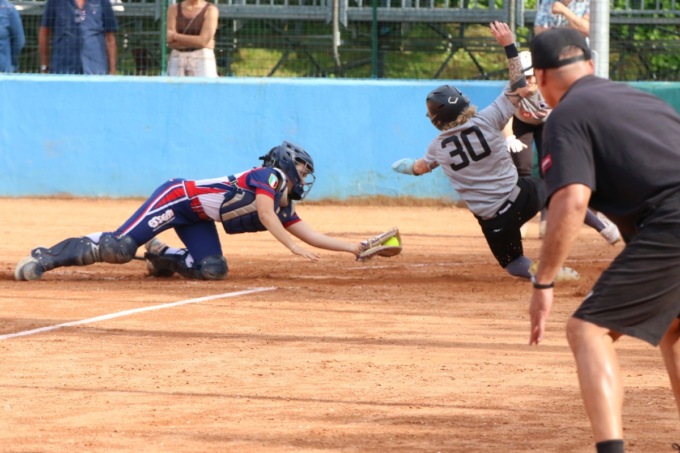 A1 Softball, spazzata per Bollate