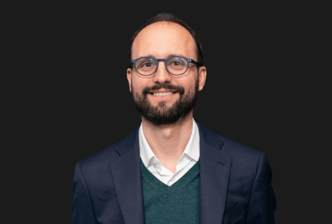 Giulio Ravizza e il libro sul museo che conserva le opere proibite
