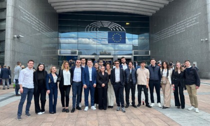 Il circolo di Fratelli d'Italia di Cerro in visita a Bruxelles