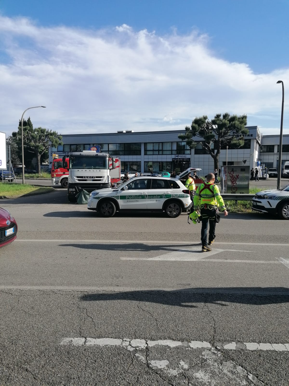 Incidente Rho monopattino mortale